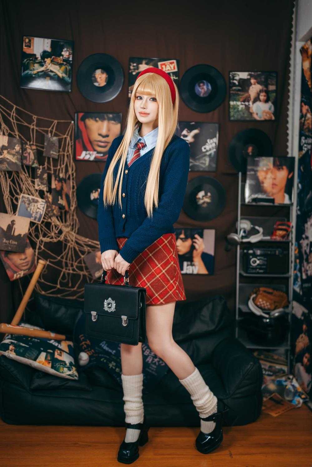 [鹿八岁] 棒球少女 [23P/704M] 1